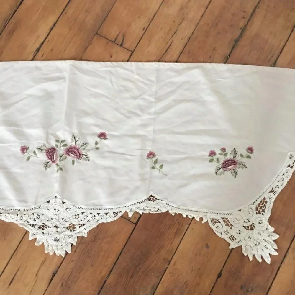 Curtain Valance Vintage White Cotton Floral  19x84